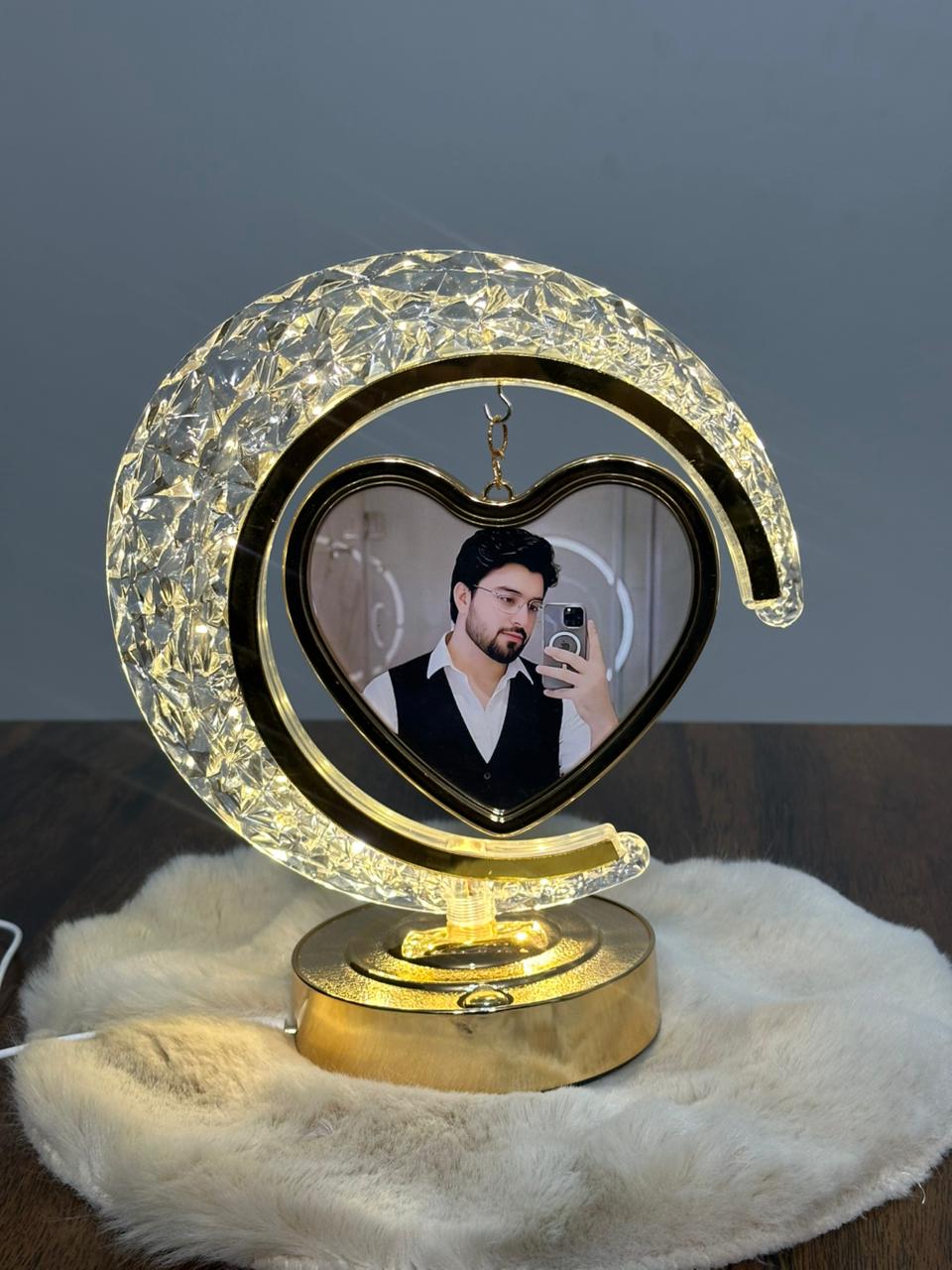 Custom Photo LED Heart Frame Lamp – Perfect Gift for Loved Ones ❤️
